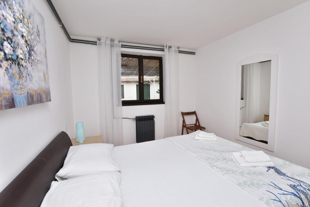 Apartment Ivan Primošten Екстериор снимка